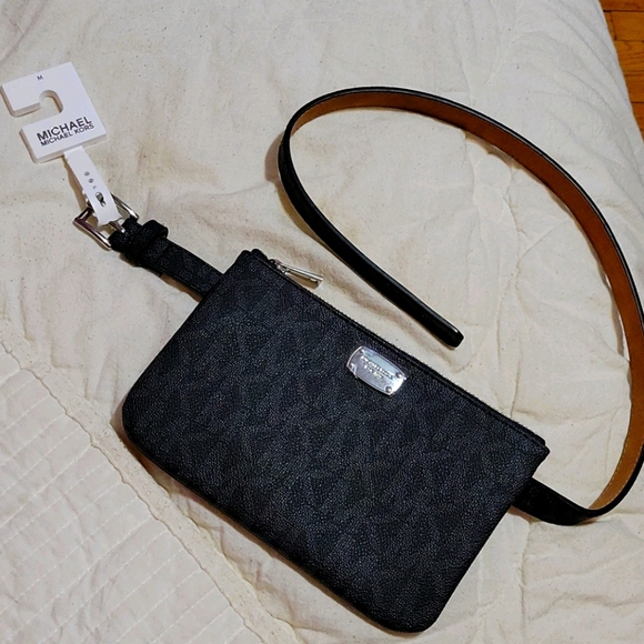 Michael Kors Belt Purse - Size M - Picture 1 of 4